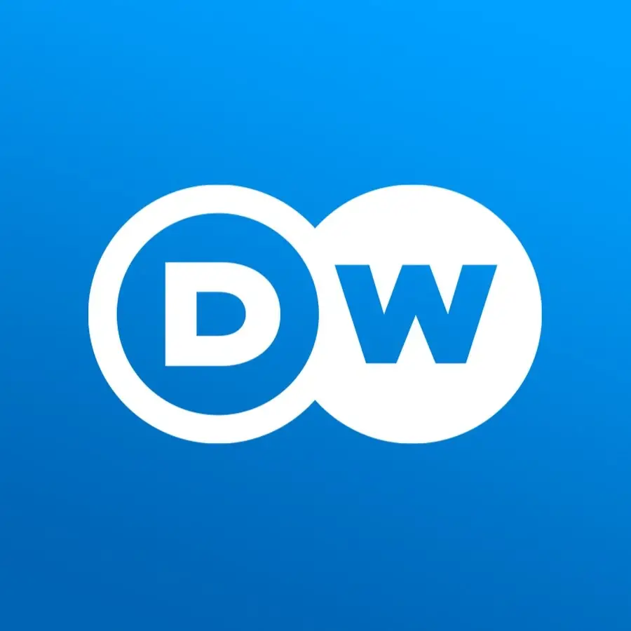Logo DW English